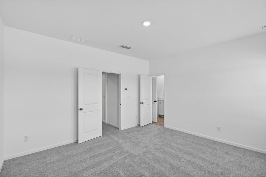 Spacious, unfurnished interior of a new home in Alder Creek, Cumming (Image 18).