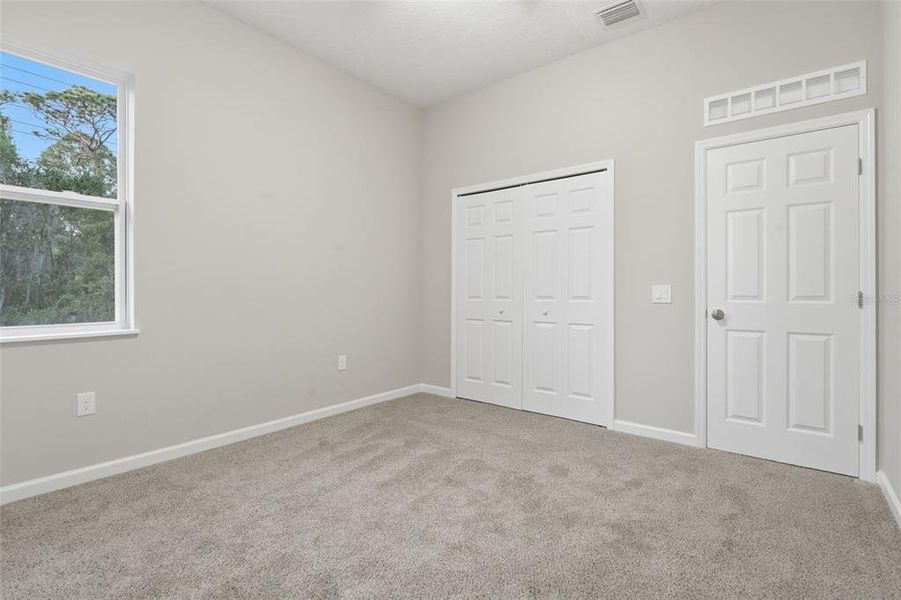 Spacious, unfurnished interior of a new home in , Debary (Image 29).