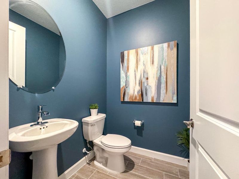 _Holly_Pic_Powder_F1