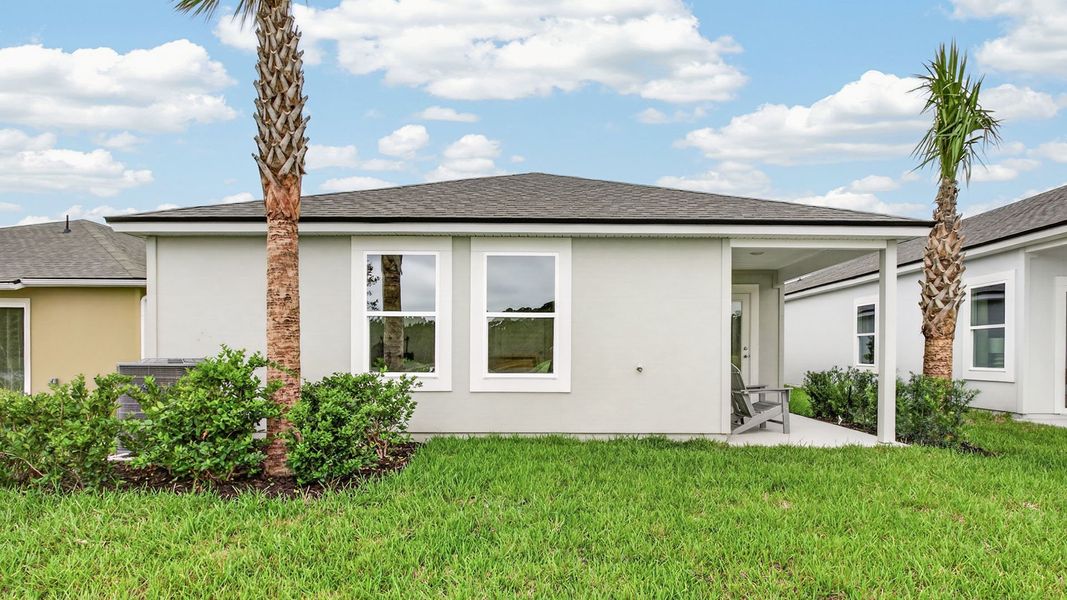 Exterior details and patio area of a home in Bridle Creek, Jacksonville (Image 21).