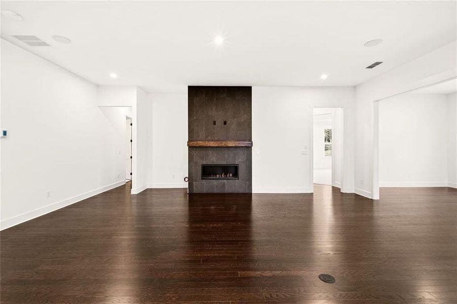Spacious, unfurnished interior of a new home in , Cumming (Image 43).