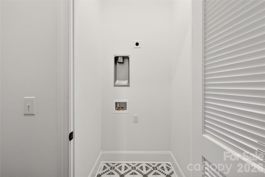 Spacious, unfurnished interior of a new home in , Charlotte (Image 24).