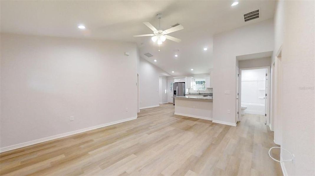 Spacious, unfurnished interior of a new home in , Dunnellon (Image 29). Spacious, unfurnished interior of a new home in , Dunnellon (Image 29).