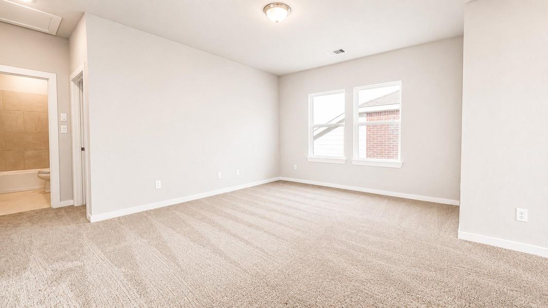 Spacious, unfurnished interior of a new home in Emberly  45', Beasley (Image 12).