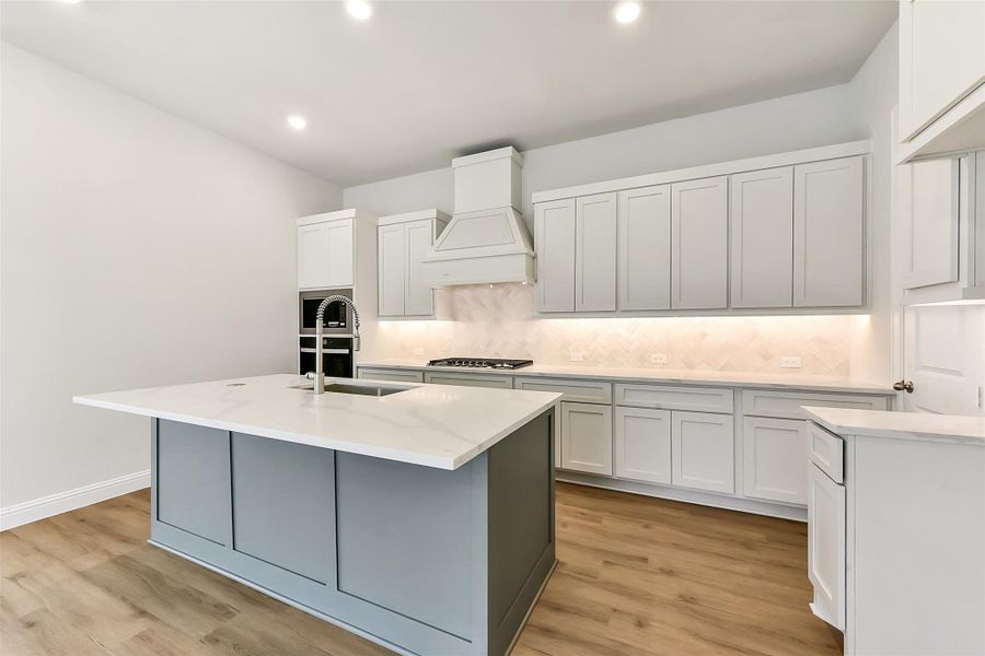 Furnished interior view inside a new home in Evergreen 50', Conroe (Image 13).