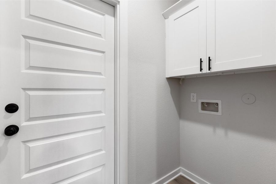 Furnished interior view inside a new home in Glendale Lakes, Arcola (Image 7).