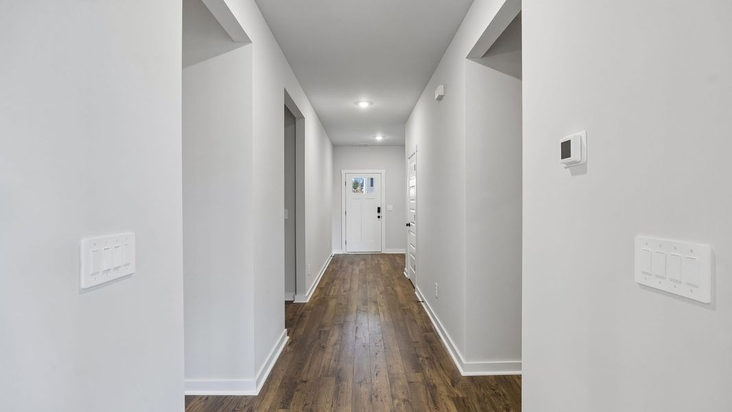 Spacious, unfurnished interior of a new home in Reserve at Hickory Ridge, Columbia (Image 28).