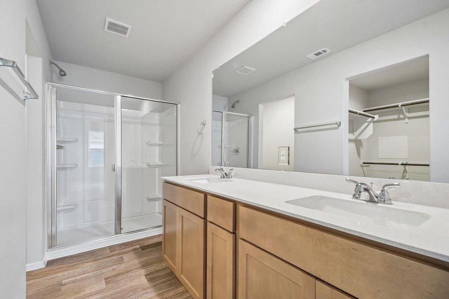 Furnished interior view inside a new home in Hymeadow, San Marcos (Image 8).