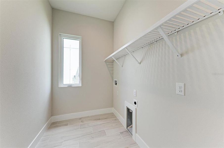Spacious, unfurnished interior of a new home in Aqua Single Family Homes, Bradenton (Image 27).