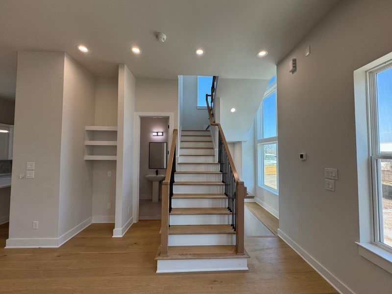 Spacious, unfurnished interior of a new home in , Houston (Image 31).