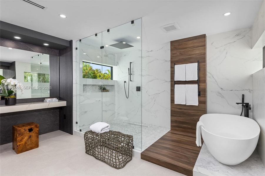 Furnished interior view inside a new home in , Pinecrest (Image 10).