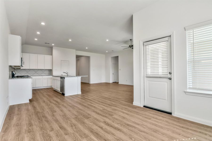 Image 28 of a home in King Oaks Village.