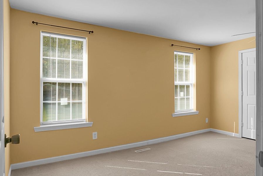 Spacious, unfurnished interior of a new home in , Bonneau (Image 22).