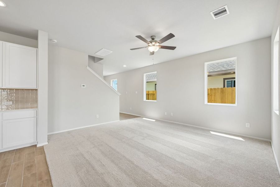 Spacious, unfurnished interior of a new home in Azalea, Pattison (Image 17).