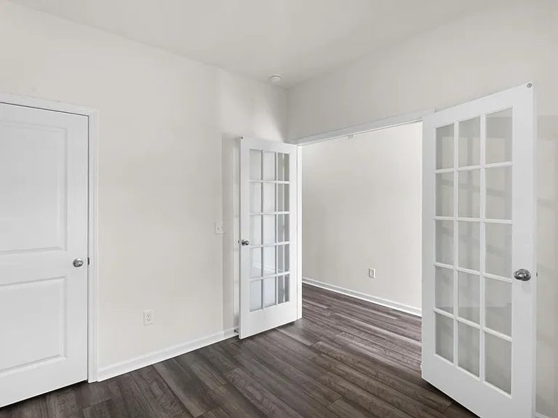 Spacious, unfurnished interior of a new home in Providence Station at Trolley Run, Aiken (Image 7).