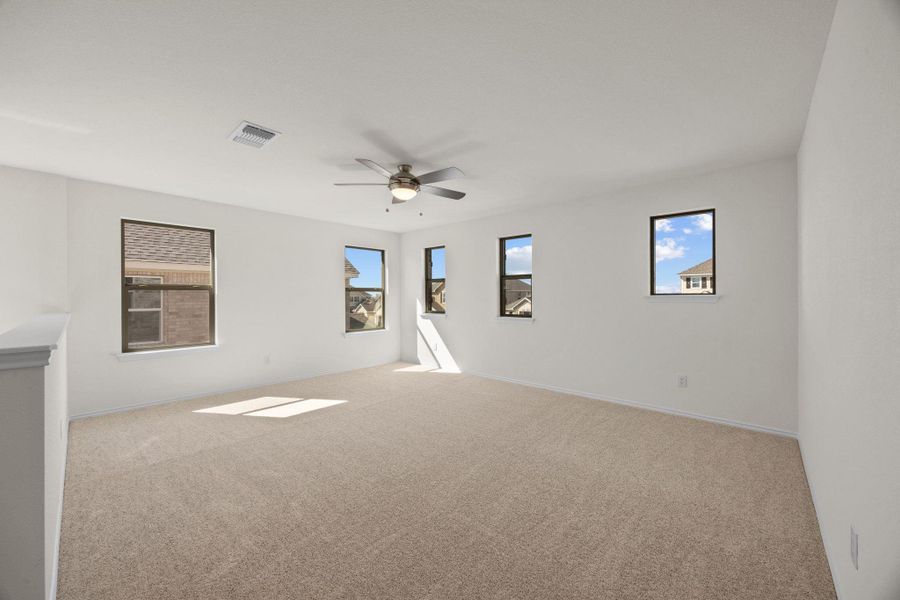 Spacious, unfurnished interior of a new home in Salerno - Classic Collection, Round Rock (Image 24).