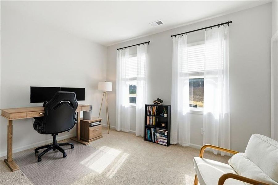 Furnished interior view inside a new home in , Jasper (Image 9).