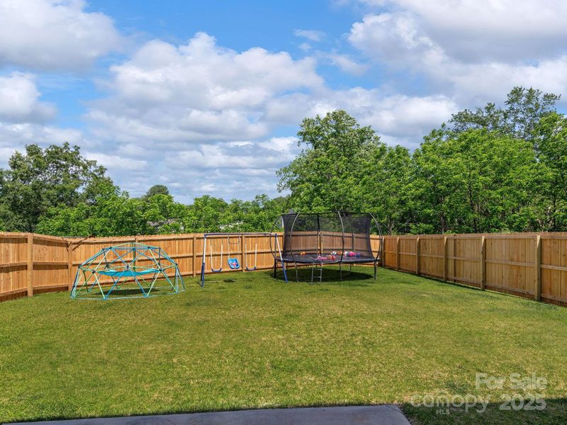 Exterior details and patio area of a home in Patton Cove, Clyde (Image 25).