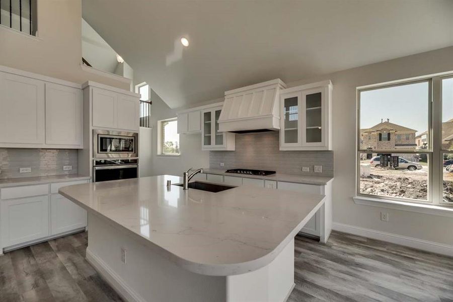 Furnished interior view inside a new home in Lake Forest, McKinney (Image 7).