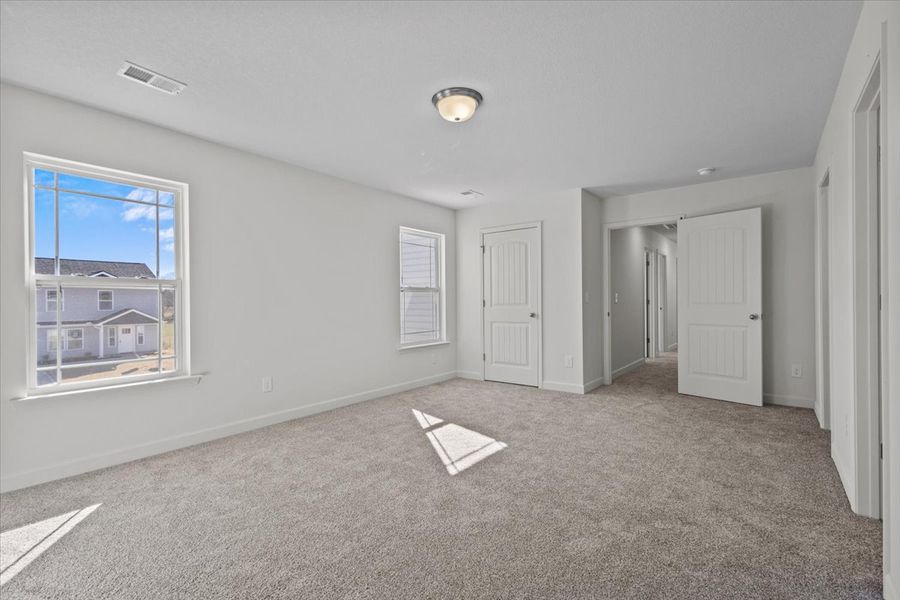 Representative unfurnished interior of a home built from the Roebuck by Enchanted Homes in Las Palomas Country Club Estates, La Vernia (Image 16).