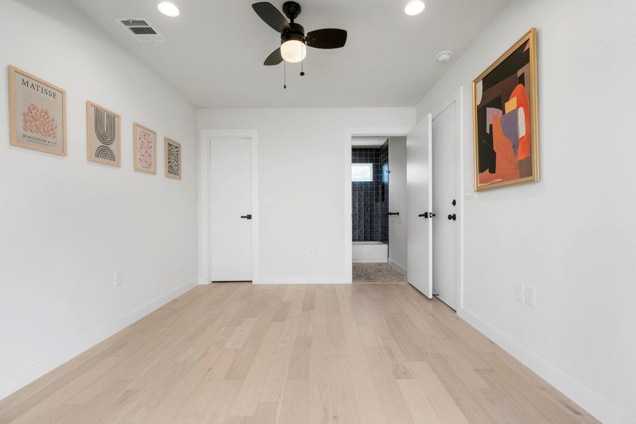 Spacious, unfurnished interior of a new home in , Austin (Image 19).