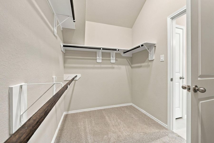 Spacious, unfurnished interior of a new home in Escondido, Magnolia (Image 29).