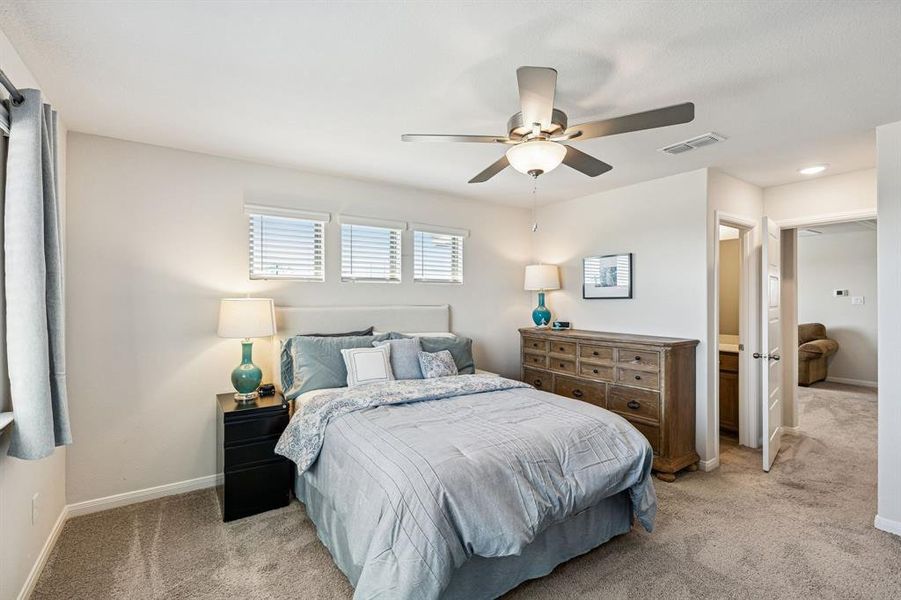 Furnished interior view inside a new home in , Wylie (Image 18).