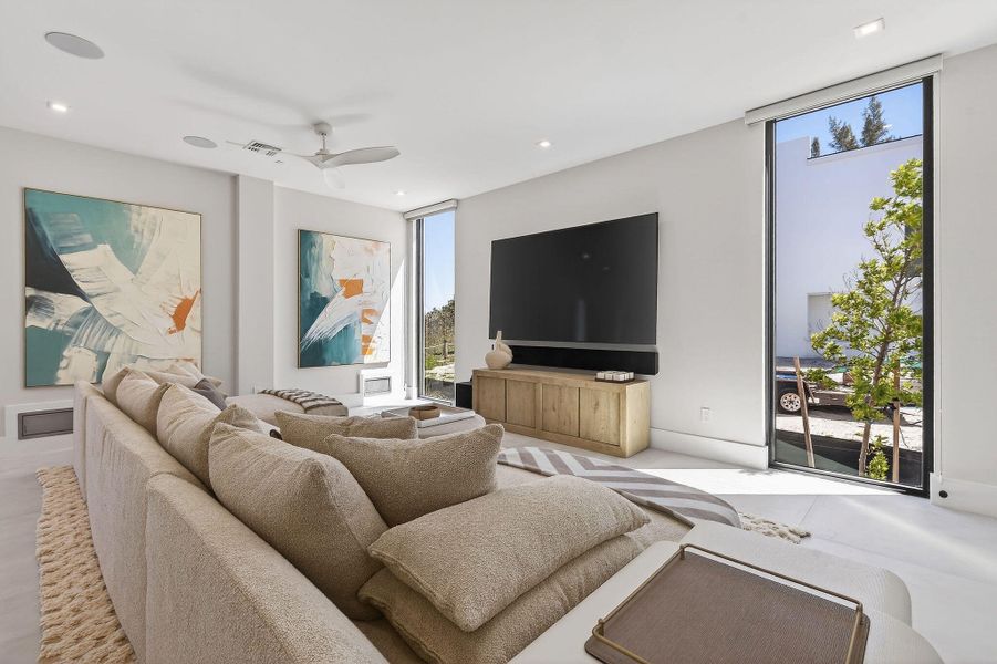 4360DiamondShoresWay(11)