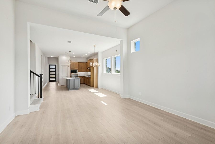 Spacious, unfurnished interior of a new home in Pomona 45' Homesites, Manvel (Image 27).