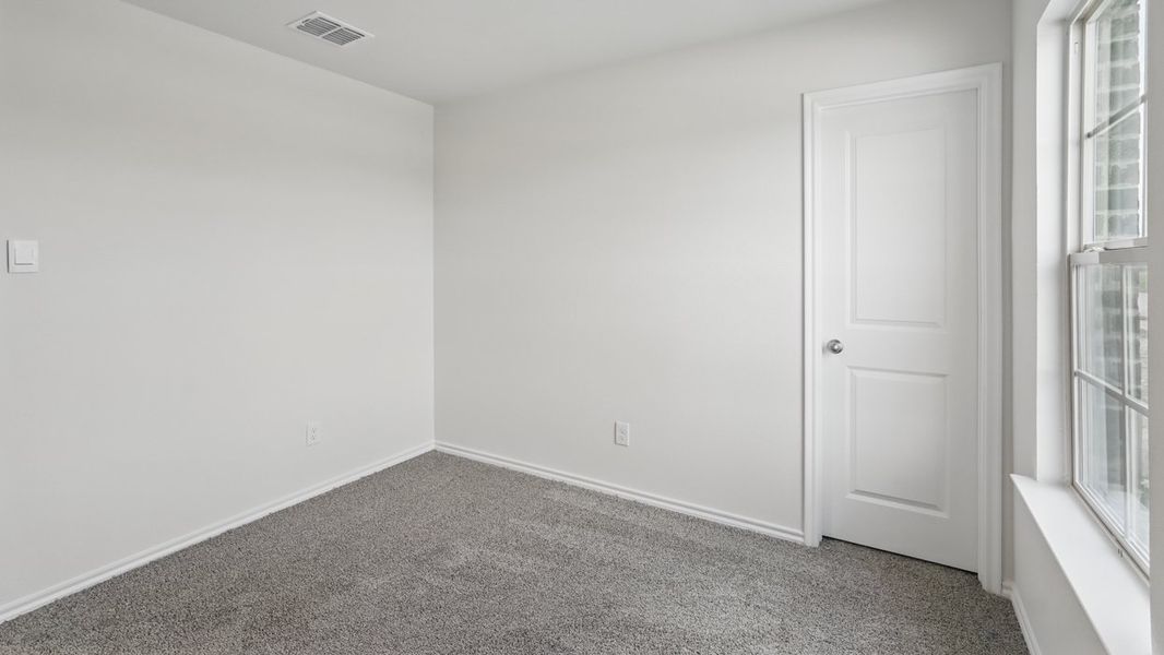 Spacious, unfurnished interior of a new home in Waverly Estates, Josephine (Image 29).
