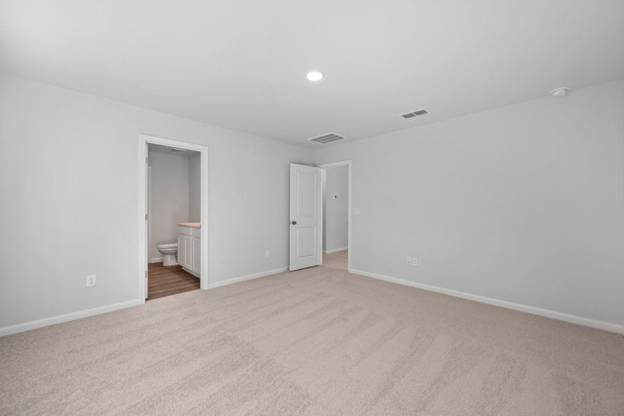 Spacious, unfurnished interior of a new home in Grand Arbor, Blythewood (Image 17). Spacious, unfurnished interior of a new home in Grand Arbor, Blythewood (Image 17).