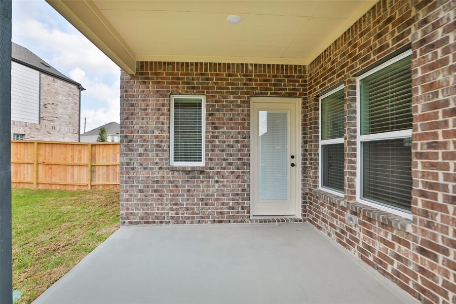 Exterior details and patio area of a home in Park at Eldridge, Sugar Land (Image 3). Exterior details and patio area of a home in Park at Eldridge, Sugar Land (Image 3).