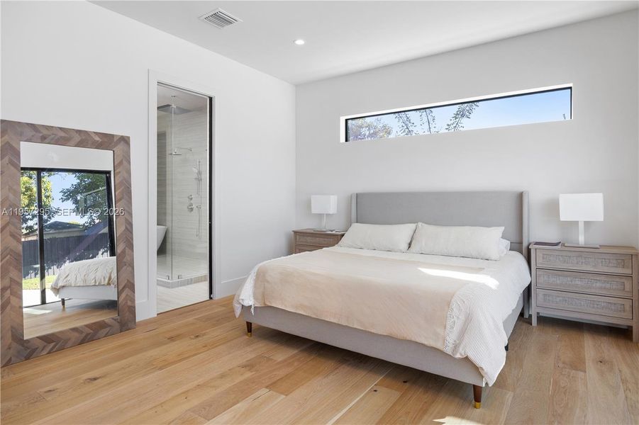 Furnished interior view inside a new home in , Palmetto Bay (Image 34).