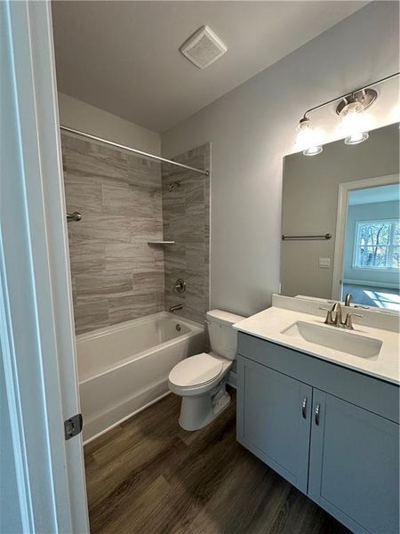 Furnished interior view inside a new home in Mirror Lake at South Harbour, Villa Rica (Image 10).