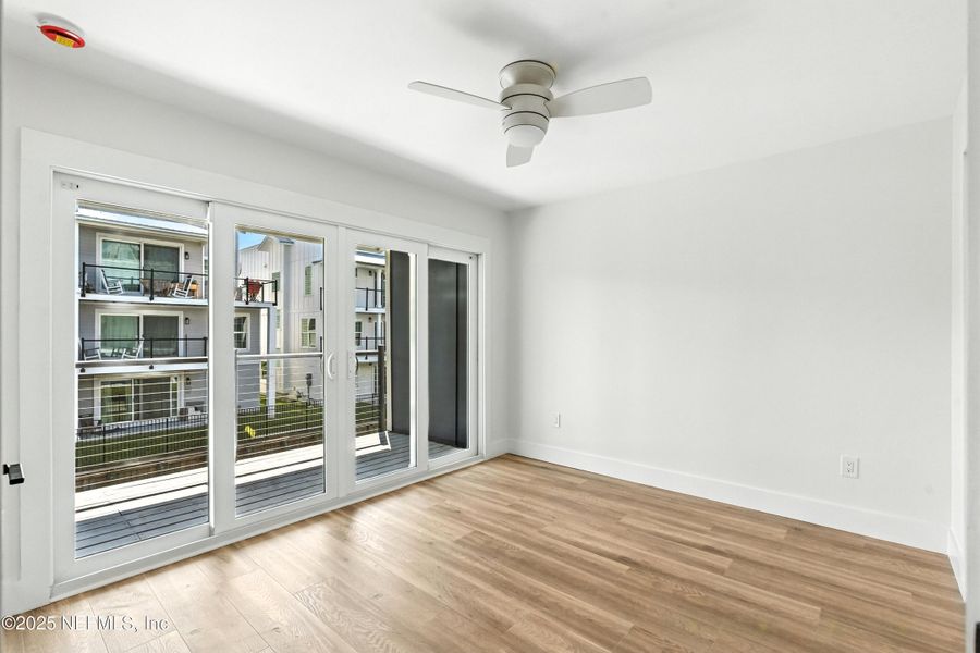 Spacious, unfurnished interior of a new home in , St. Augustine (Image 33).