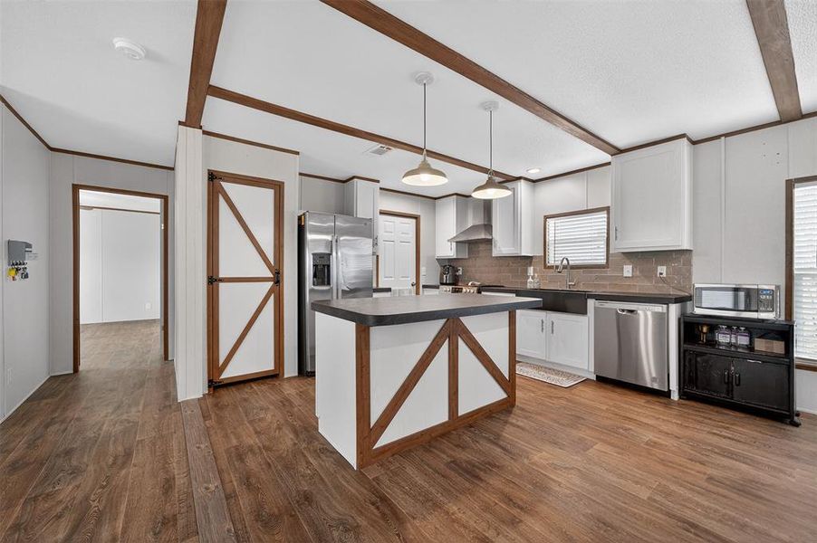 Furnished interior view inside a new home in , Kaufman (Image 10).