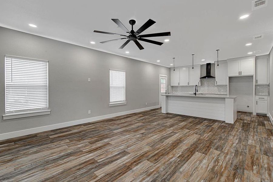 Spacious, unfurnished interior of a new home in , Alvarado (Image 13). Spacious, unfurnished interior of a new home in , Alvarado (Image 13).