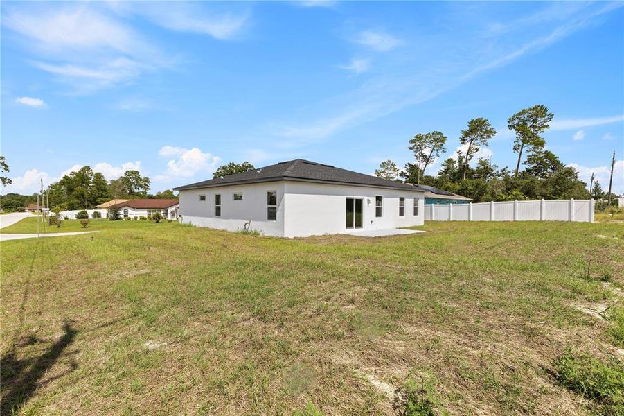 Front exterior of a new home in , Ocala, FL, highlighting curb appeal (Image 20). Front exterior of a new home in , Ocala, FL, highlighting curb appeal (Image 20).