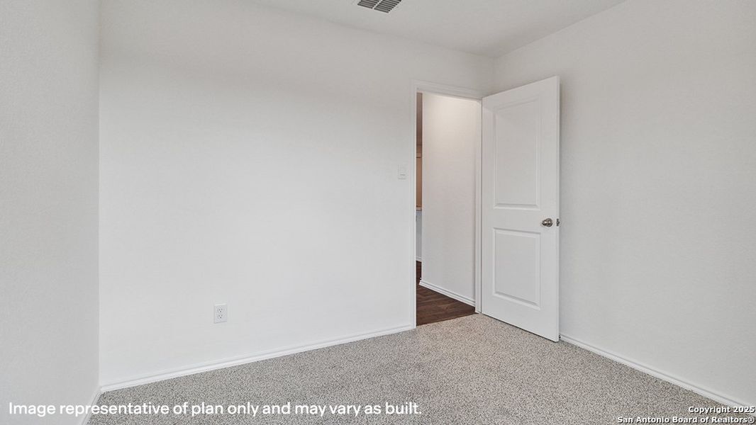 Spacious, unfurnished interior of a new home in Applewood, San Antonio (Image 21).