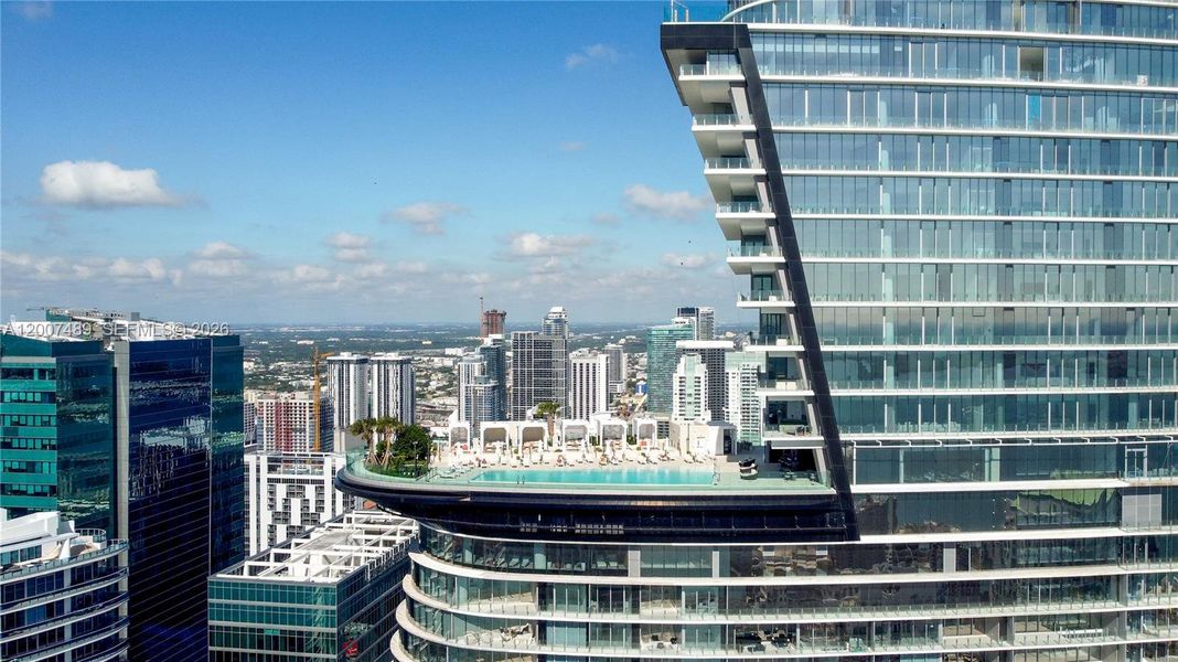Condo located in Miami, FL showcasing its design and architecture (Image 29). Condo located in Miami, FL showcasing its design and architecture (Image 29).