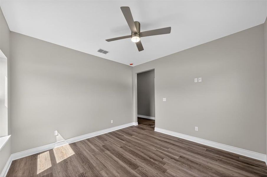 Spacious, unfurnished interior of a new home in , Troup (Image 37).