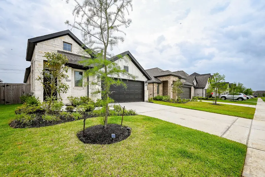 Image 11 of a home in The Grand Prairie 40'. Image 11 of a home in The Grand Prairie 40'.