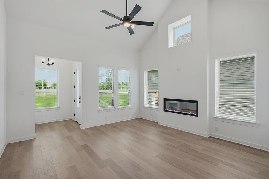 Spacious, unfurnished interior of a new home in The Crossvine, Schertz (Image 29).