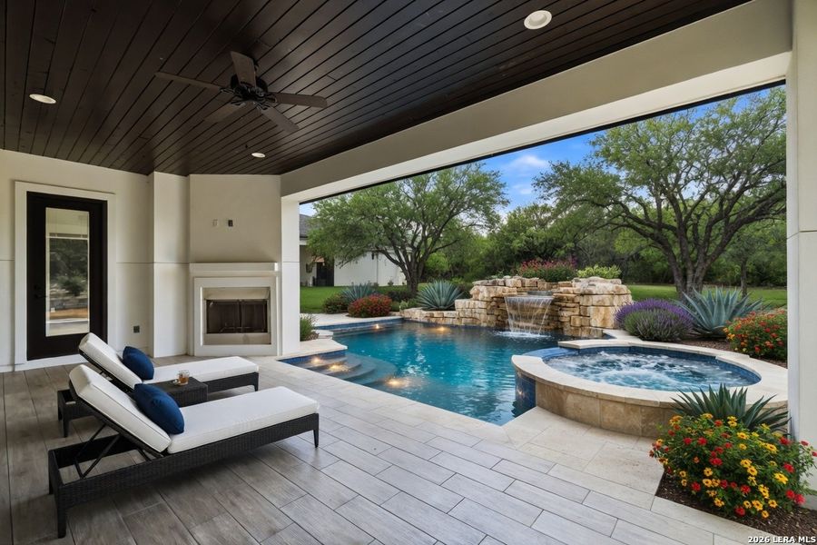 Exterior details and patio area of a home in , New Braunfels (Image 48).