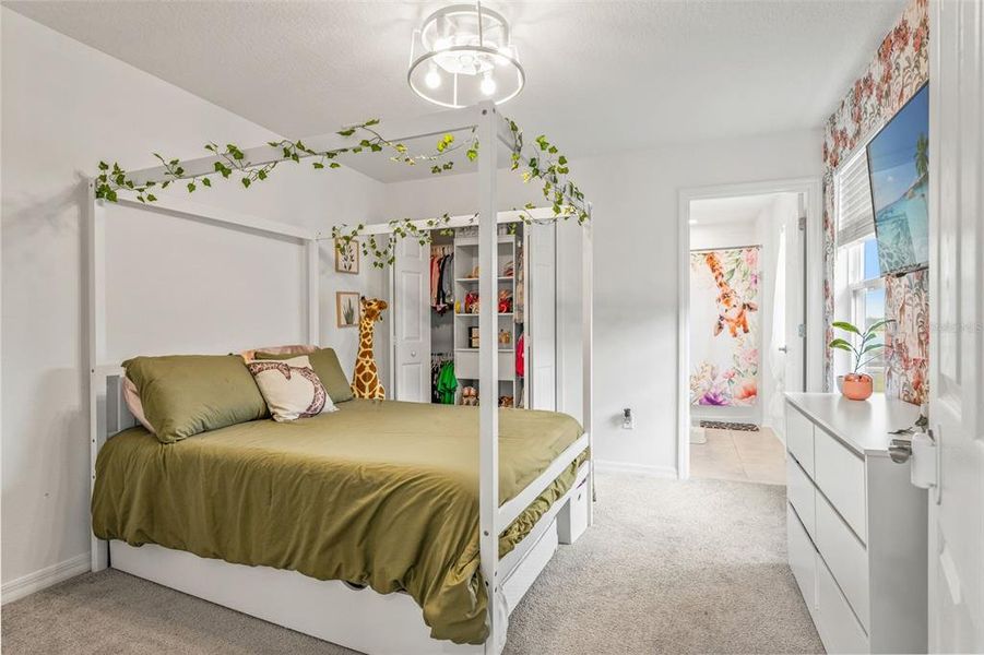 Furnished interior view inside a new home in , Wesley Chapel (Image 27).