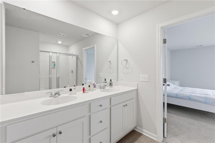 Furnished interior view inside a new home in , Bloomingdale (Image 25).