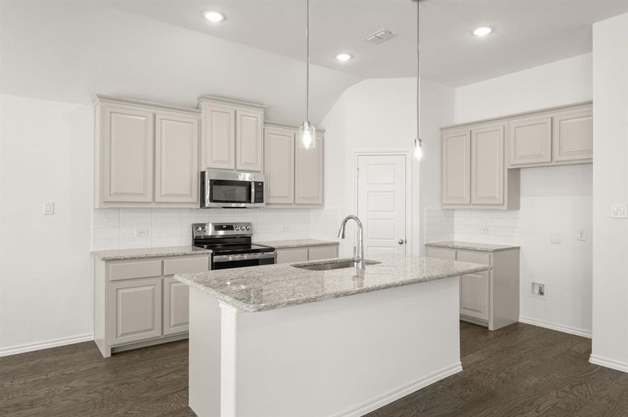 1128 Avery- Kitchen-2 1128 Avery- Kitchen-2