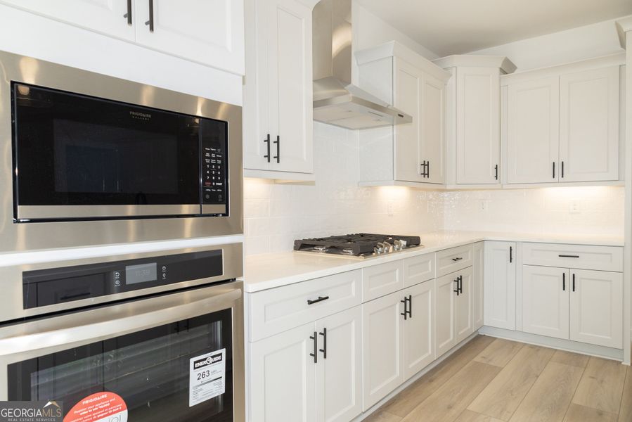 Furnished interior view inside a new home in Twelve Parks, Sharpsburg (Image 10).