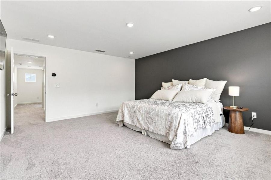 Furnished interior view inside a new home in , Grayson (Image 11).