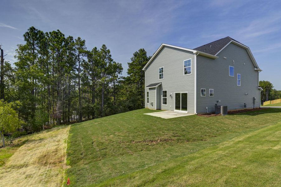 Exterior details and patio area of a home in Ferry Grove, Lexington (Image 3).